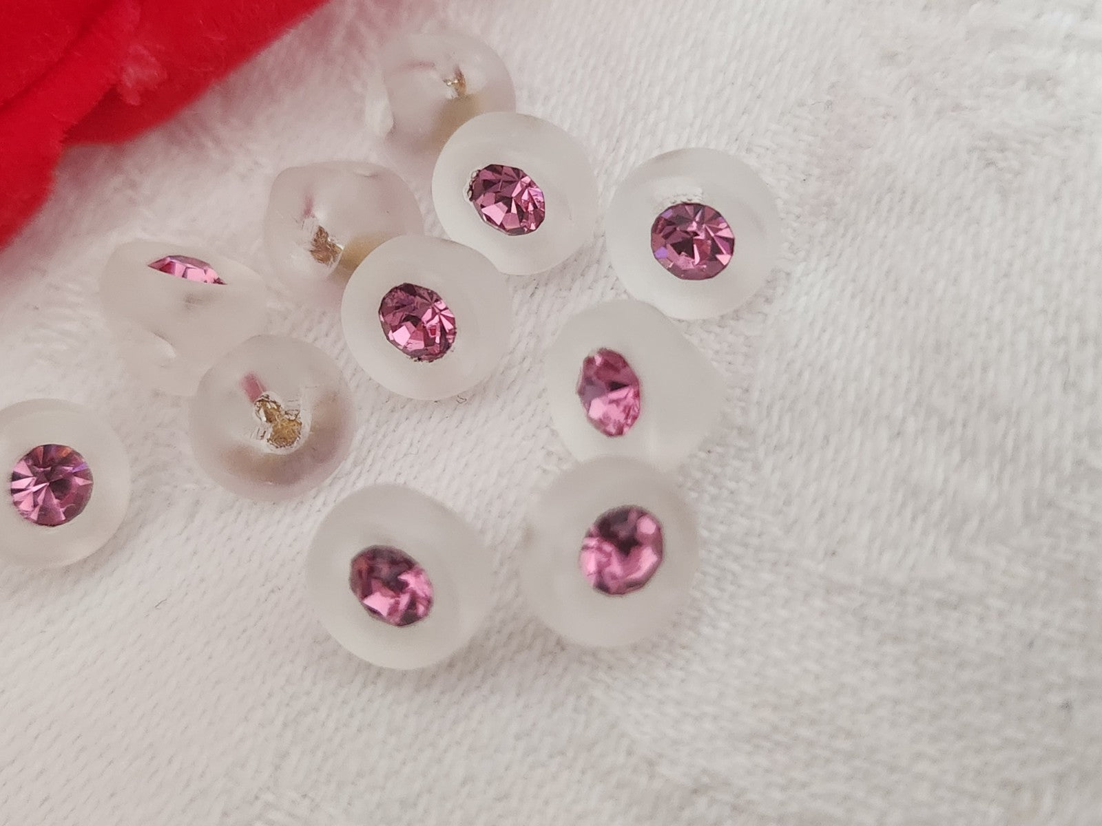 Lot 6 minuscules bouton en verre noir strass rose vintage 0,7/08 cm ref 6363