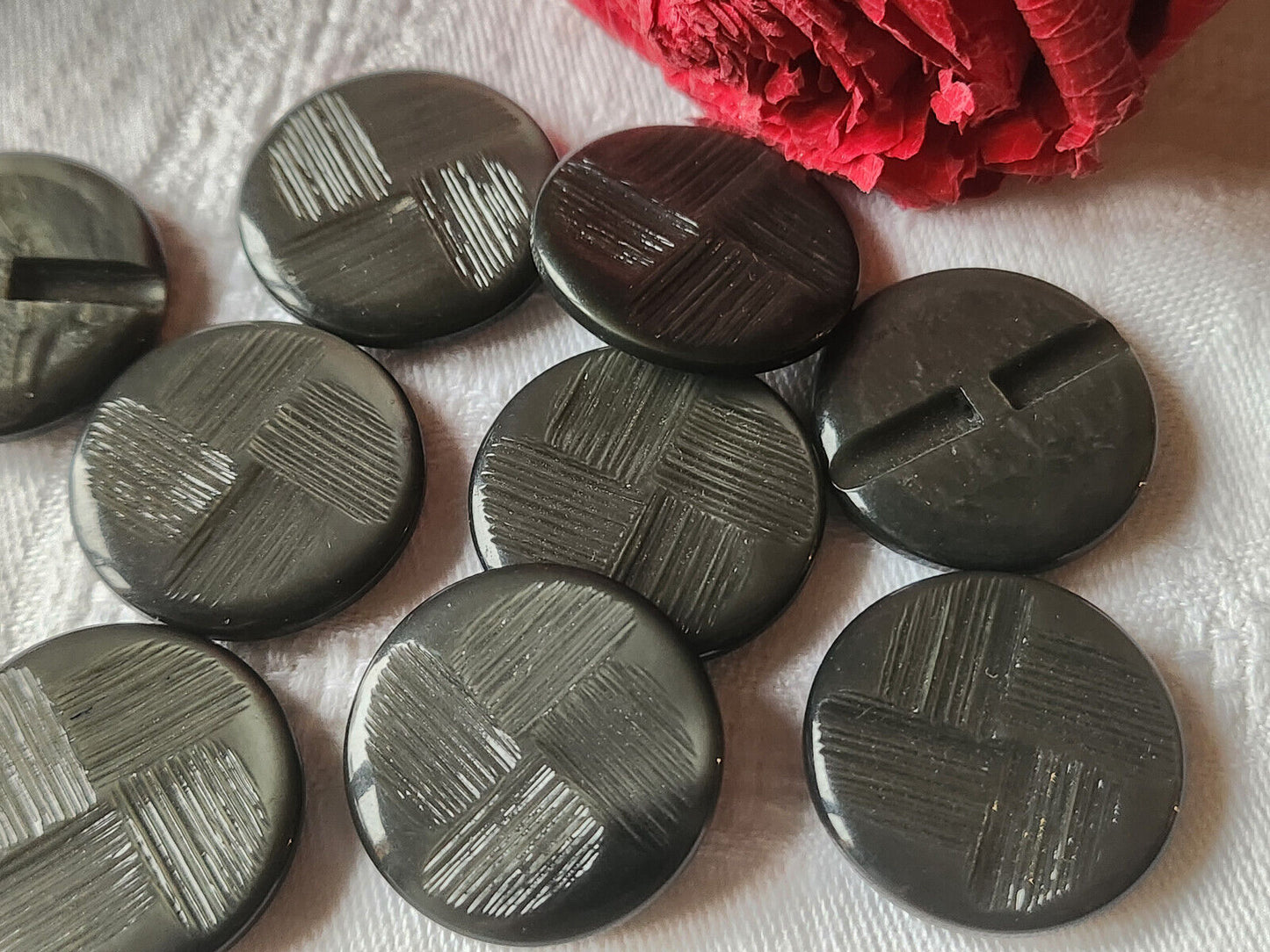 Lot 7 gros boutons vintage gris texturé pied plat 2,6 cm  ref 1128