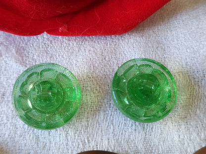 Duo boutons anciens en verre vintage mordoré vert 1,7 cm G18E