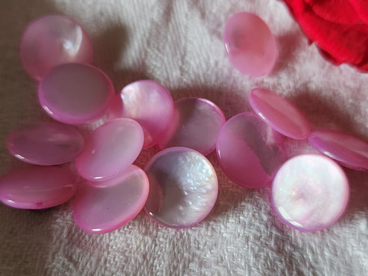 lot 6 boutons anciens en nacre rose lisse pied  1,2 cm ref 471