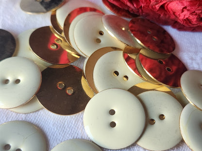 Lot 10 boutons vintage en métal emaillé creme 2,1 cm trous ref 5302