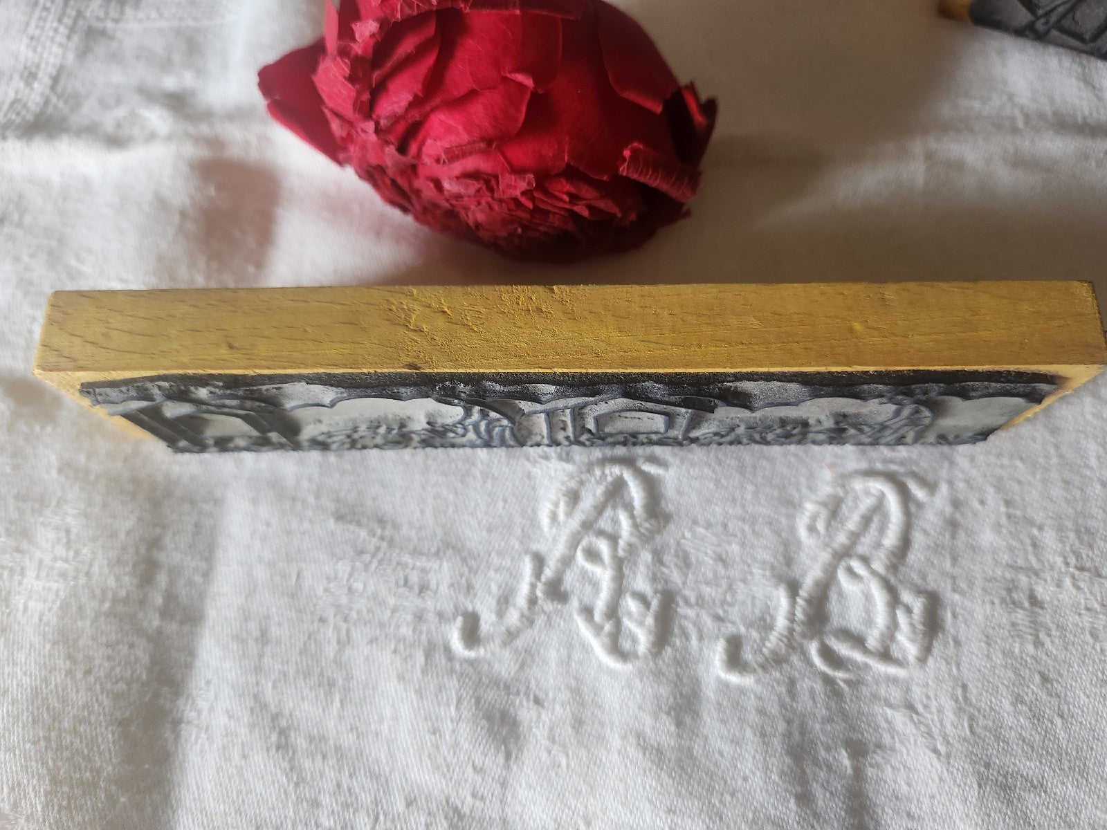 Tampon ancien frise idéale broderie jardin arroser collection 16  cm  n°45-2