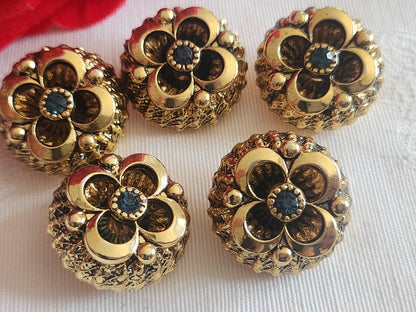 Lot 5 boutons vintage en métal doré volume coeur strass bleu 2,1 cm ref 6218