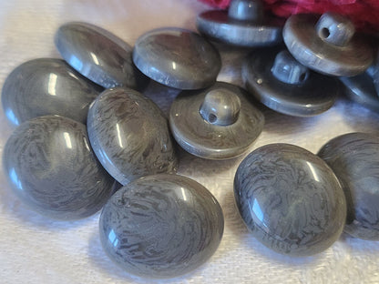 Lot 18 boutons vintage gris coeur moucheté ovale pied 1,2 sur 1,5 cm ref 0031