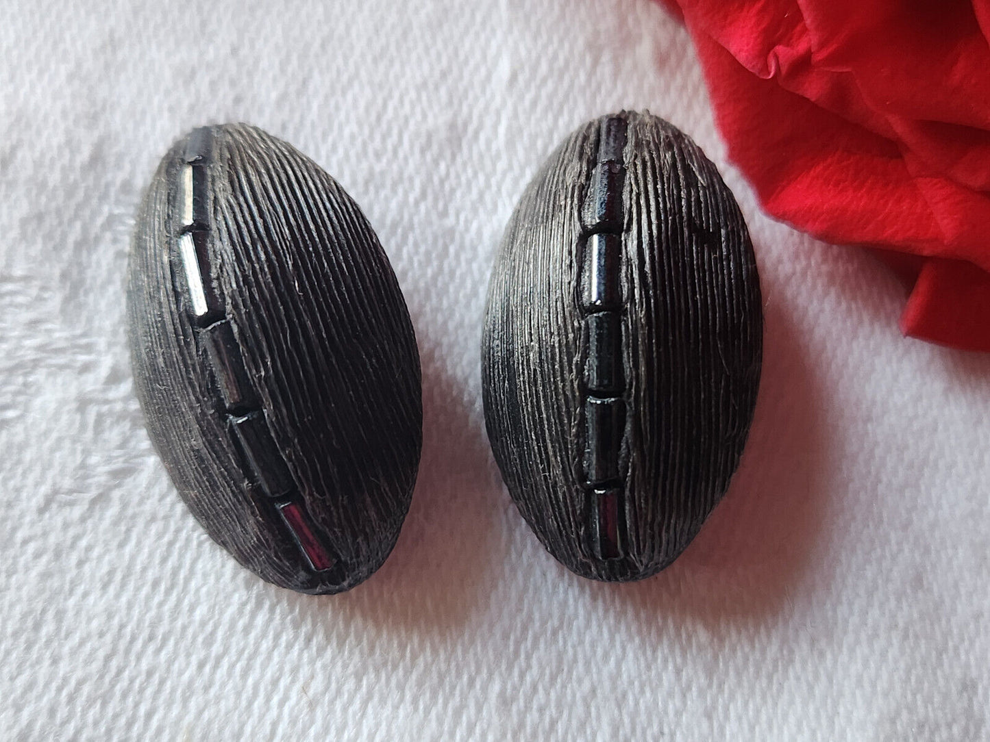 Duo boutons vintage parurier collection resine gris 2,7 cm sur 1,5 cm  G17B
