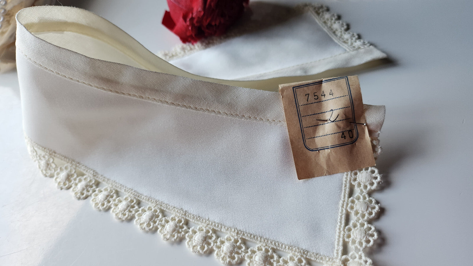 Ancien  col tissu blanc tramée  dentelle  vintage  B1-42
