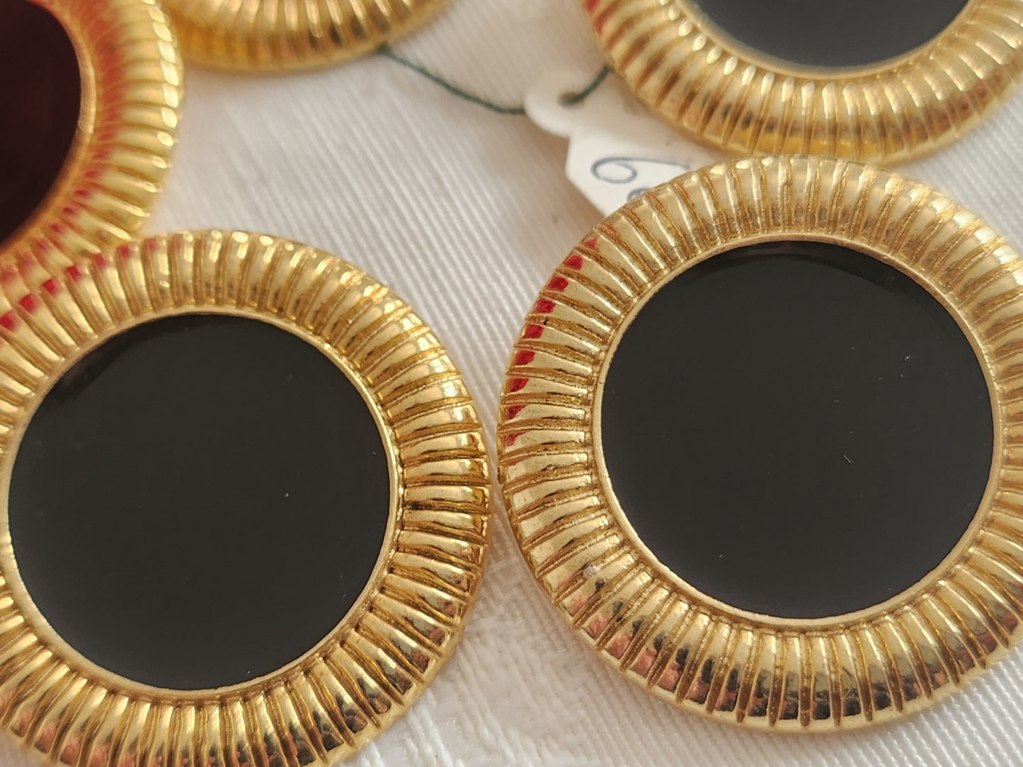 Lot 5 énormes boutons vintage métal doré noir pied 3,1 cm ou 31 mm ref 6327