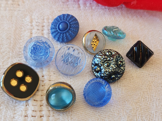 Lot 10 boutons anciens en verre bleu panaché 0,9 à 1,4 cm vintage ref 6541