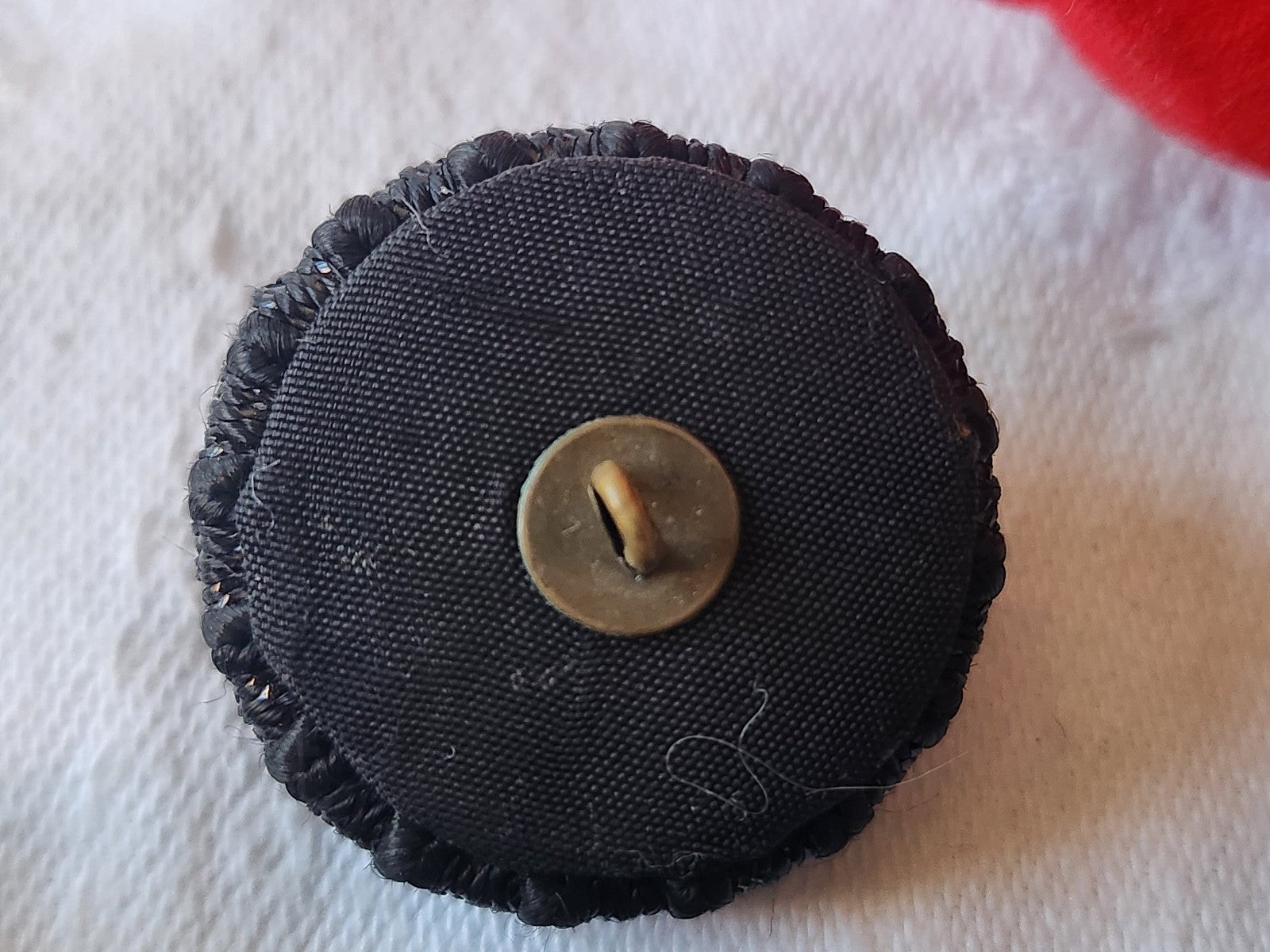 Ancien bouton en passementerie noir gros pied metal 2,7 cm ref 2756