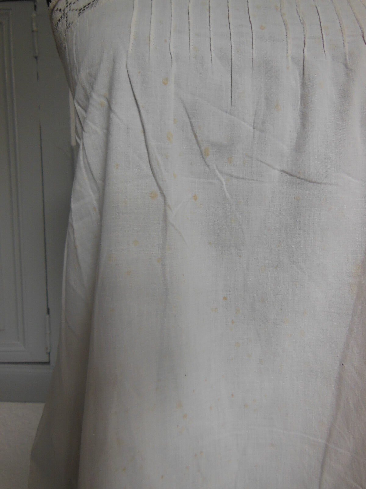 Chemise de nuit ancienne dentelle à nettoyer ou teindre B7