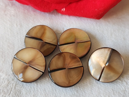 Lot 5 boutons ancien en nacre laiteuse marron épais pied vintage 1,7 cm ref 2048