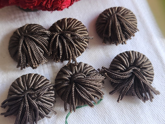 Lot 6 boutons anciens vintage passementerie  pendant 2,2 cm ref 1322