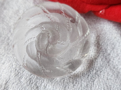 Gros bouton ancien  en verre spirale transparente relief 3,1  cm D17B