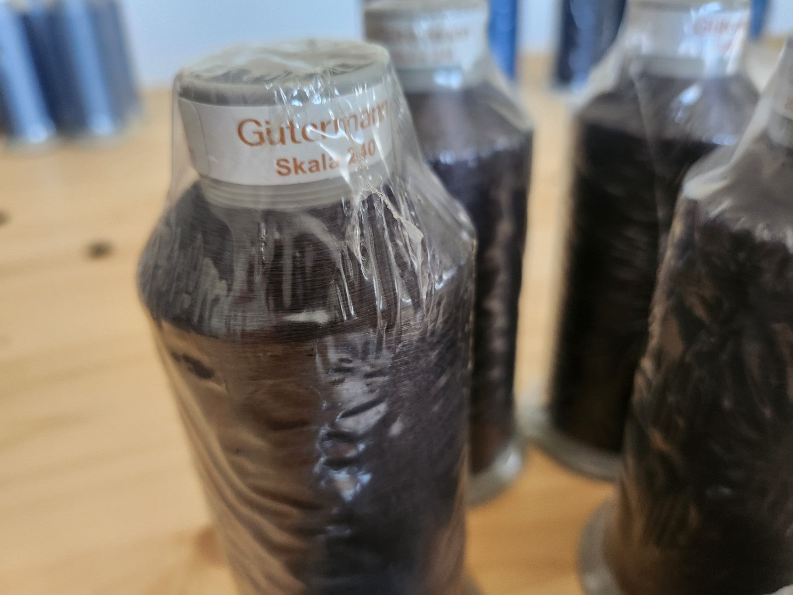 Lot 5 grosses bobines gutermann skala fil semi-transparent 10000 m teinte 702