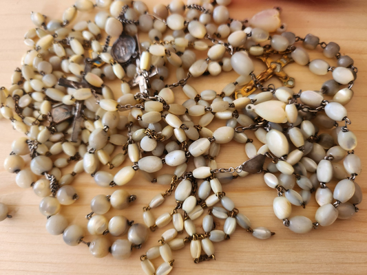 Lot 130 grammes  piece  chapelets anciens restauration listing en photo T1