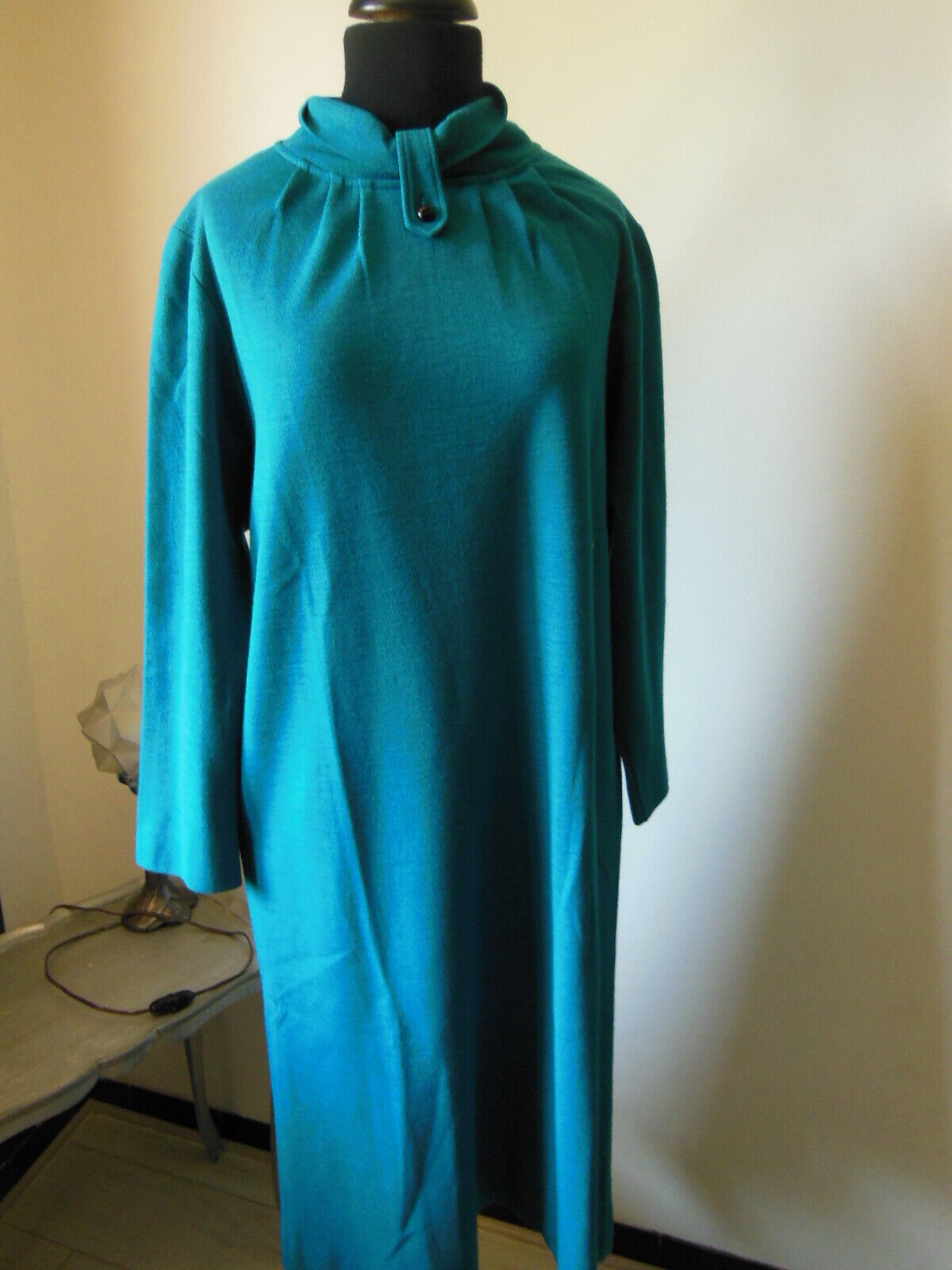 Pur vintage robe bleu paon manche longue hiver taille 42/44 ? B1