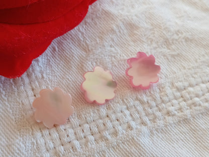 Collection Trio boutons vintage en nacre  pied 1,2 cm rose spirale D16A