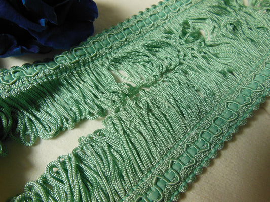 Galon ancien vert eau bleu  soyeux franges 4 mètres 10 sur 4,1 cm B3