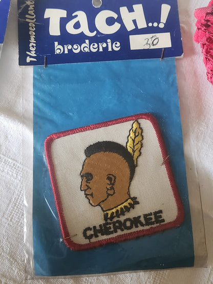 Ancien patch vintage thermocollant " Cherokee "collection 