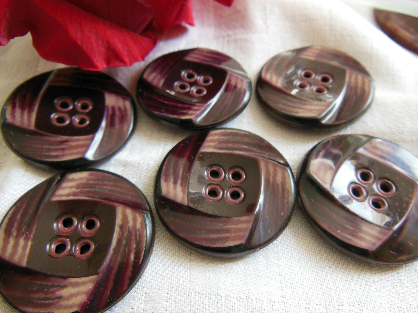 Lot 6 gros boutons anciens en celluloïd violet collection 3,1  cm ref 5185