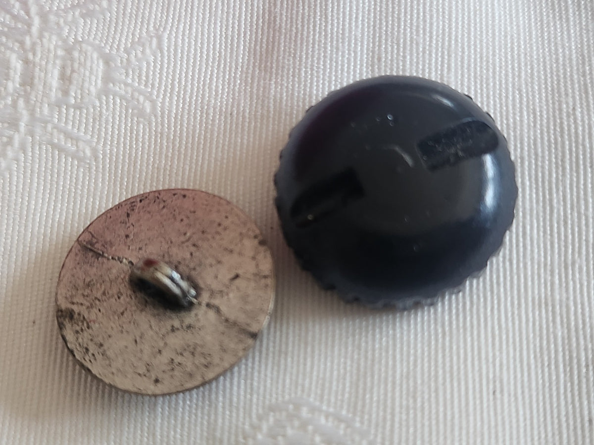 Duo jolis boutons vintage bijoux metal et perle 2 et 2,2 cm D15A