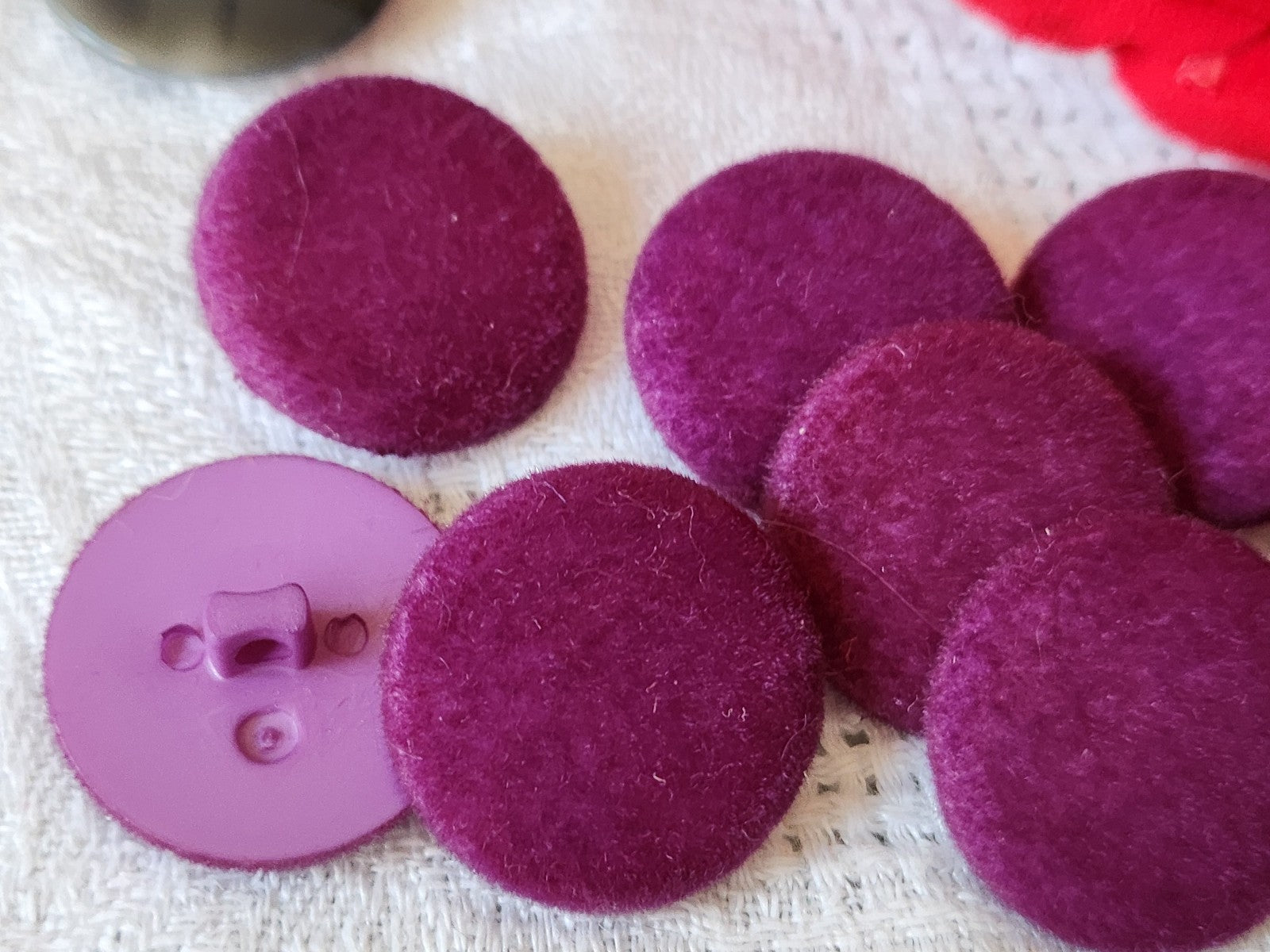lot 9 boutons vintage violet   daim doudou tissu pied  2,1 cm ref 6102