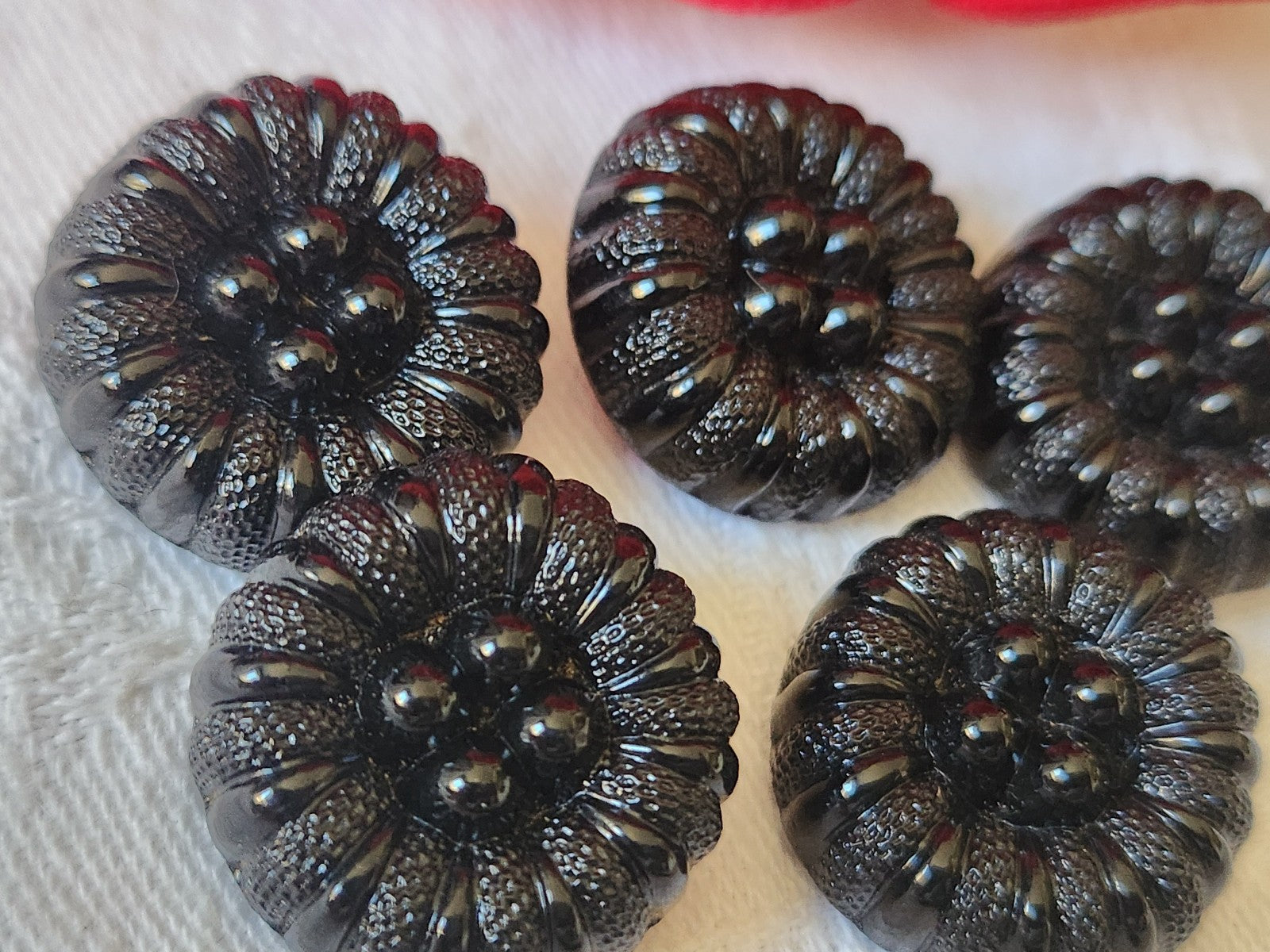 Lot 5 gros boutons vintage en verre noir ancien 2,1 cm bombé  ref 5107