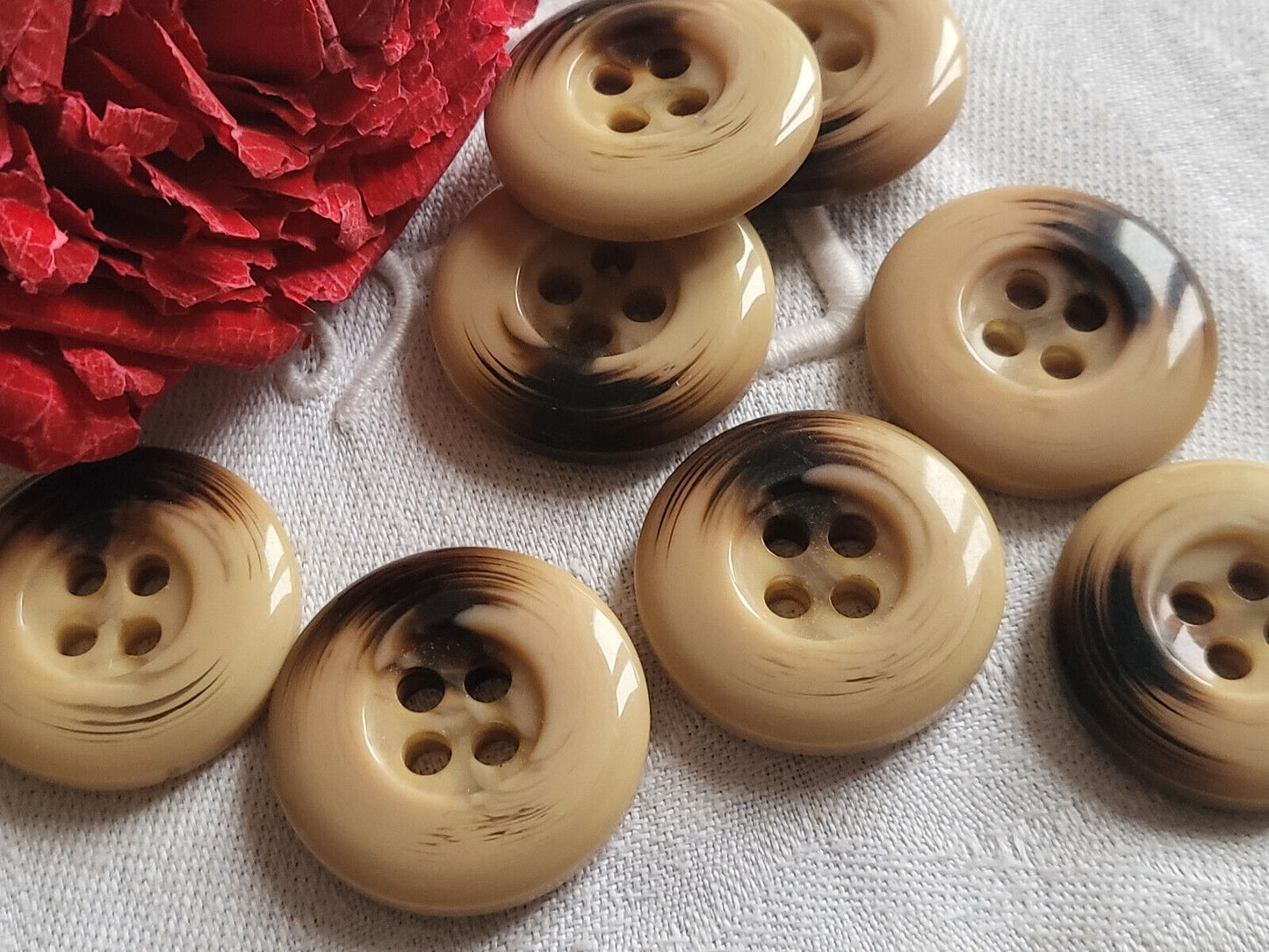 Lot 6 boutons vintage beige marron vague gros veste trous  2,8 cm ref  2480