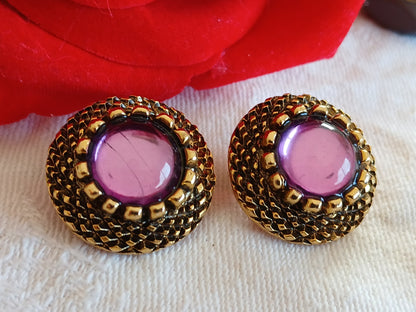 Duo boutons vintage en métal doré volume coeur strass violet  2,2 cm D16D