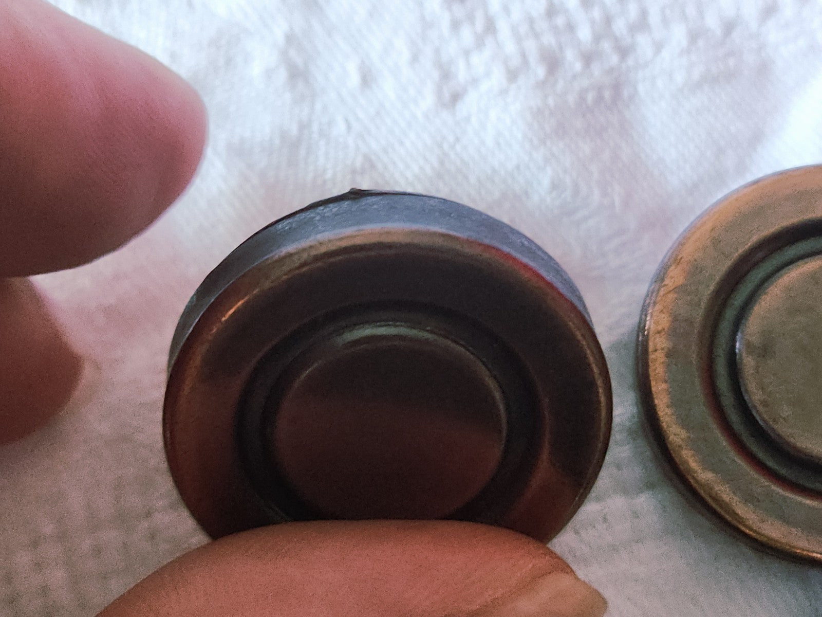 Lot 6 boutons vintage énorme métal cuivré 3 cm volume ref 3925
