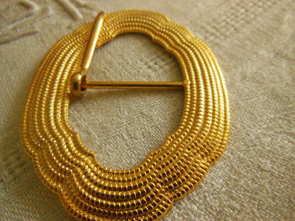 Boucle de ceinture grosse ancienne métal doré 5,5 sur 7,1 cm neuve mercerie