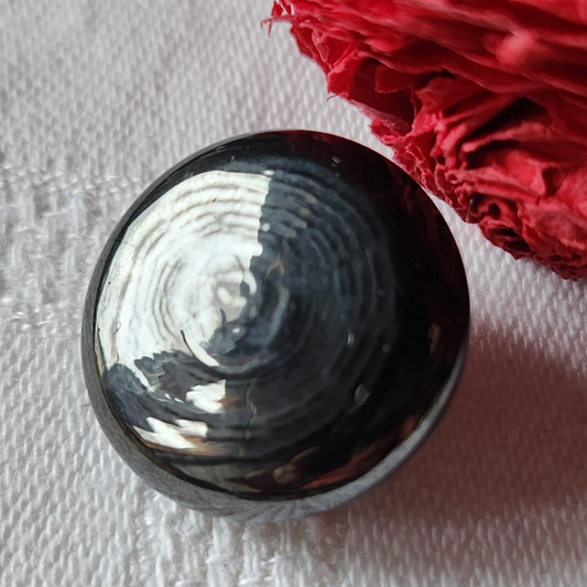 Epais bouton ancien en verre hematite pied métal 2,2 cm  G11J