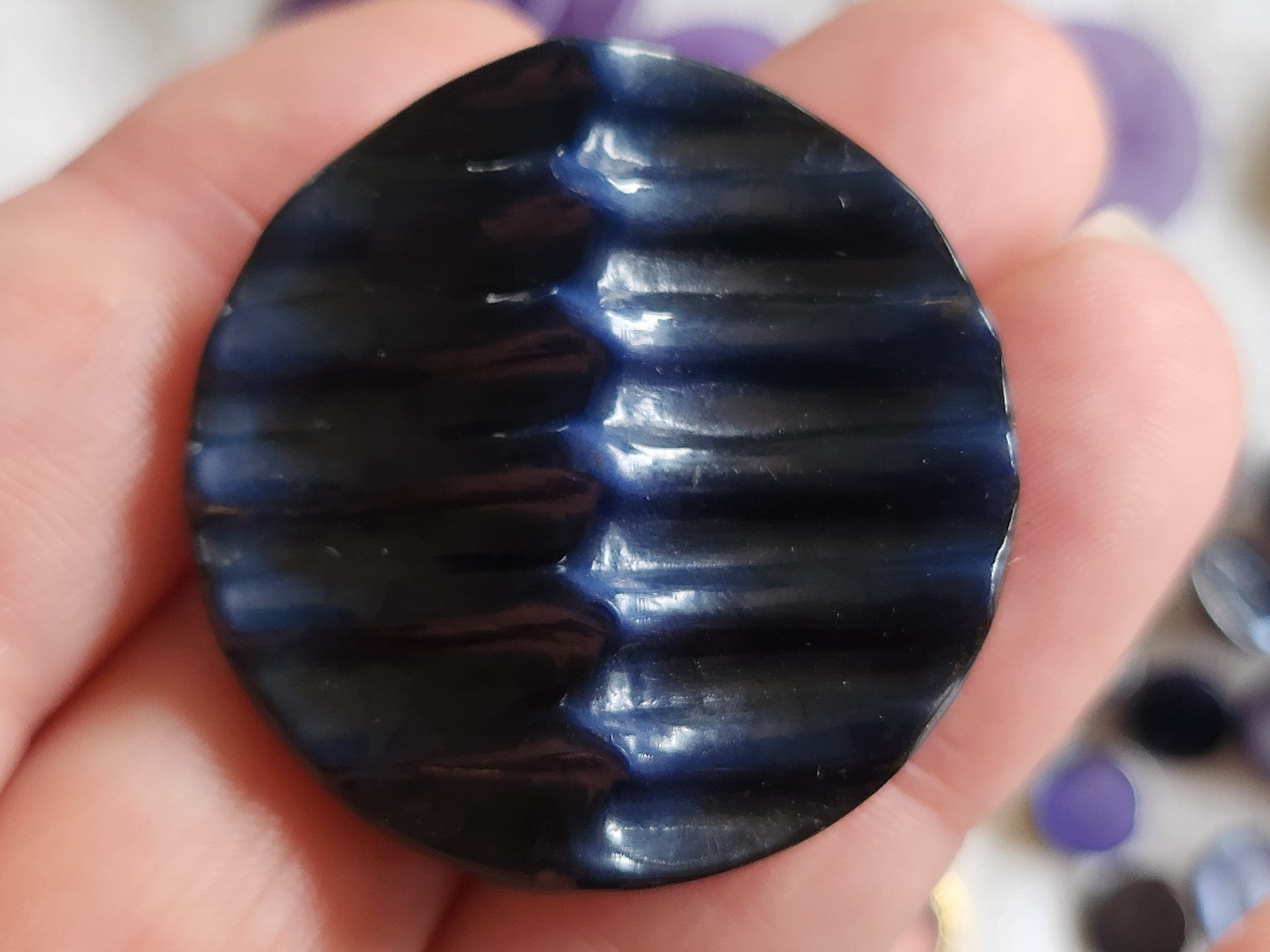 Gros bouton ancien en celluloïd bleu superbe pied 3,8 cm ref 1179