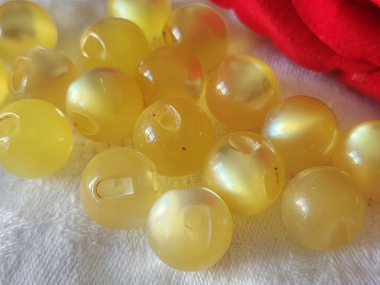 Lot 16 boutons vintage boule lumineux jaune  1,3 cm ref 6167