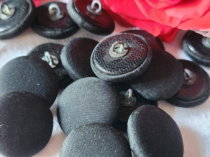 Lot 6 boutons anciens noir  tissu dos en cuir pied 2 cm ref 1974