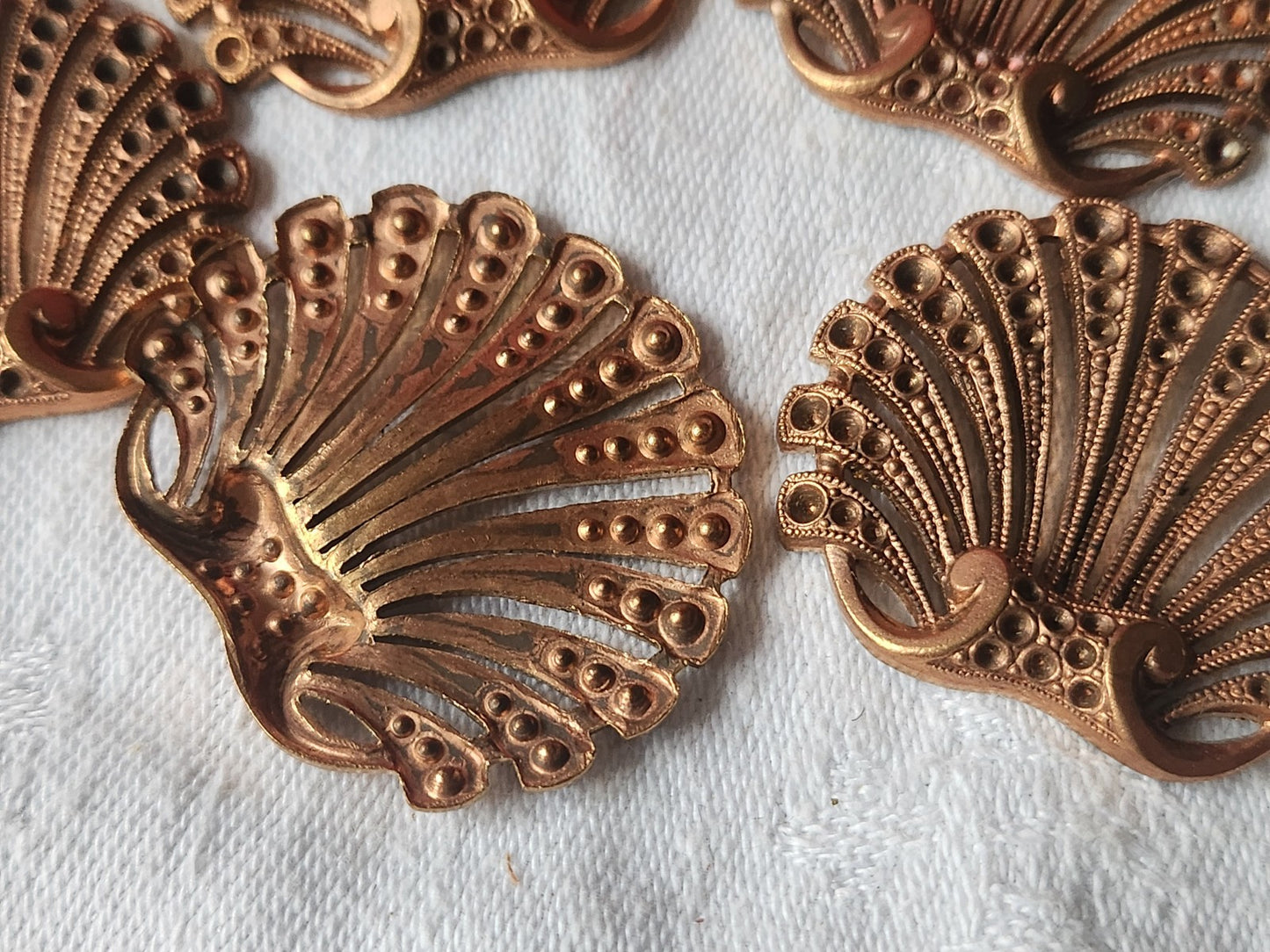 Lot 5 anciens ornement en cuivre année 50 création bijoux restauration ref 3407