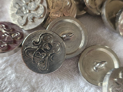 Lot 6 boutons vintage en métal argenté chevalier blason lourd 1,6 cm ref 4749