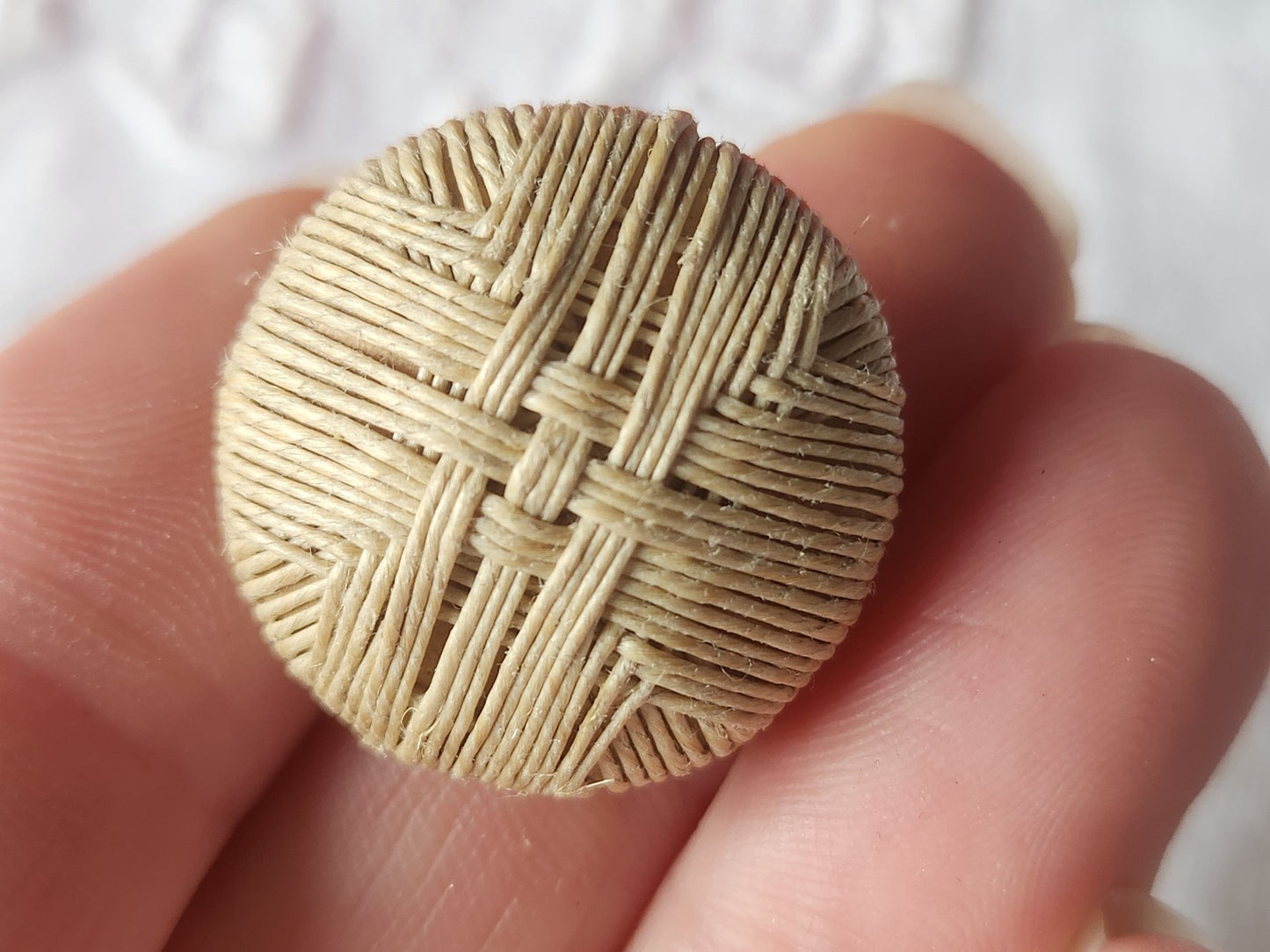 Collection bouton ancien en lin fil main 2,4 cm costume ref 5240