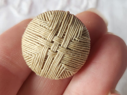 Collection bouton ancien en lin fil main 2,4 cm costume ref 5240