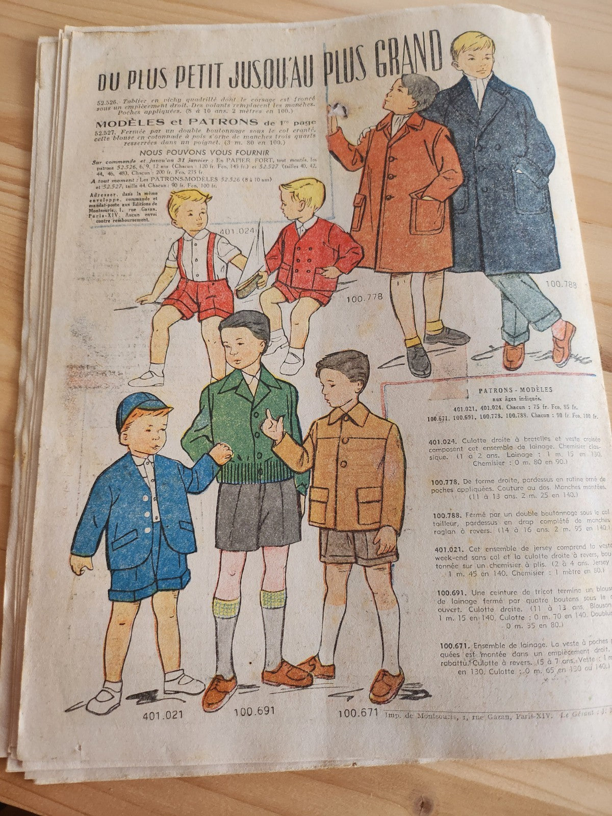 Le petit echo de la mode 1954 n°4  bonnet meunier robes enfants