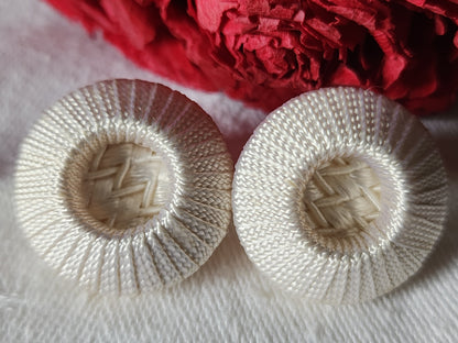 Duo boutons ancien vintage passementerie créme  pied  2,3 cm G13N
