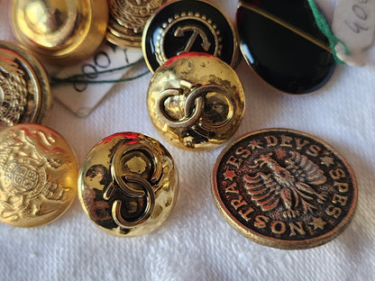 Lot 11 boutons vintage en métal  jamais utilisé 1,5 cm à 2 cm ref 3911