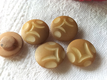 Lot 5 boutons anciens en corozo marron beige petits pied  1,3 cm ref 1314