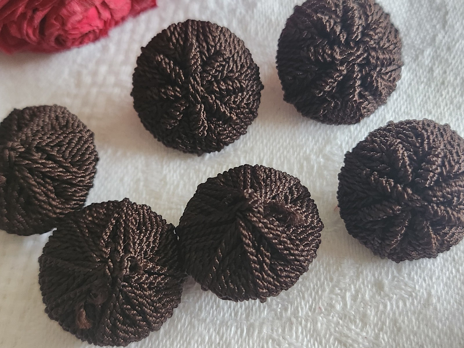 Lot 6 boutons anciens vintage passementerie marron lumineux  2,1 cm ref 6084