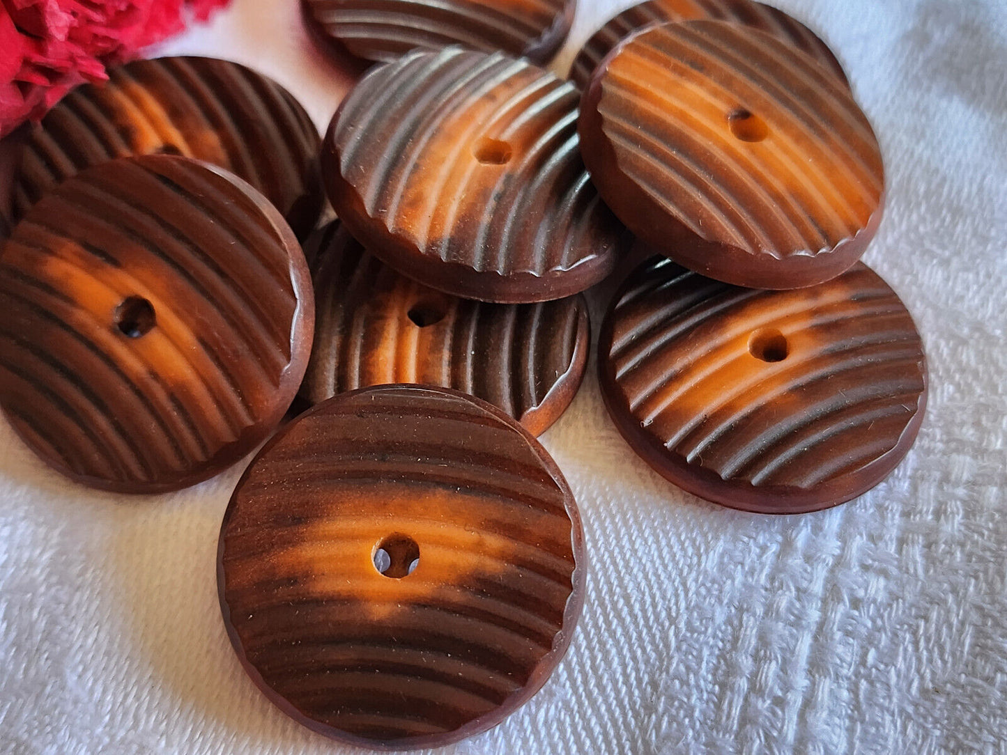 Lot 9 boutons anciens en corozo orange marron sifflet trous 2,5 cm ref 4785