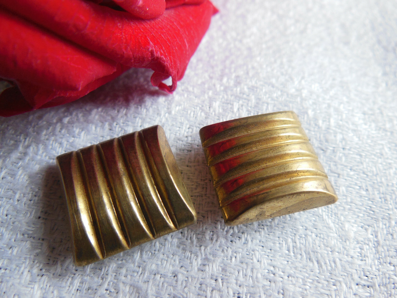 Duo boutons anciens en métal carré collection diamètre 1,6  cm D14J