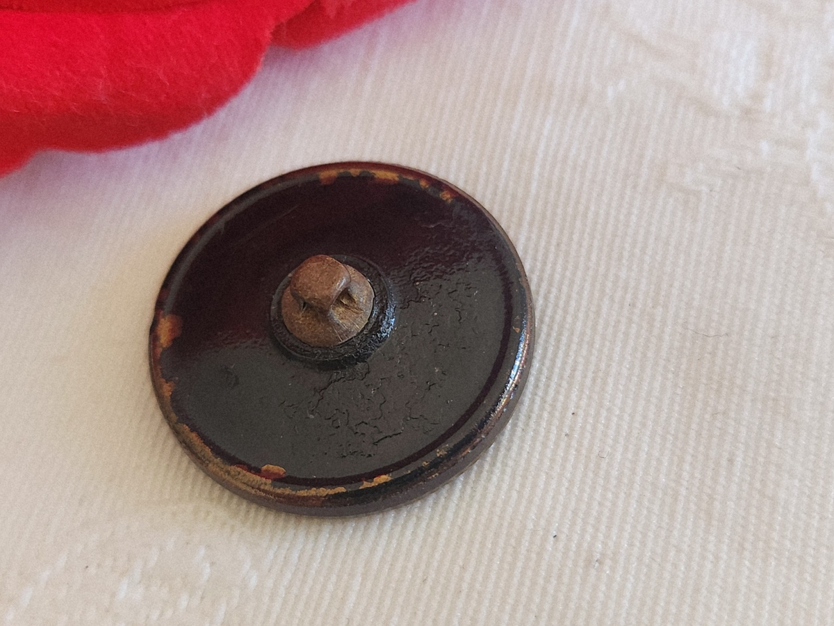 Ancien bouton en verre facette marron métallisé 2,2 cm ou 22 mm G4G