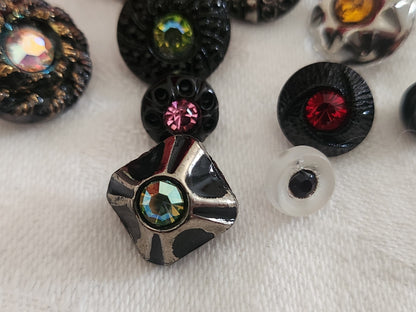 Lot 10 boutons vintage en verre strass panaché ancien 0,7à 1,5 cm ref 6357