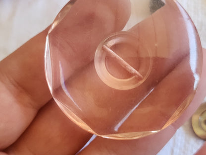 Enorme bouton vintage rose épais effet plexis pied veste  4,8 cm ref 2577