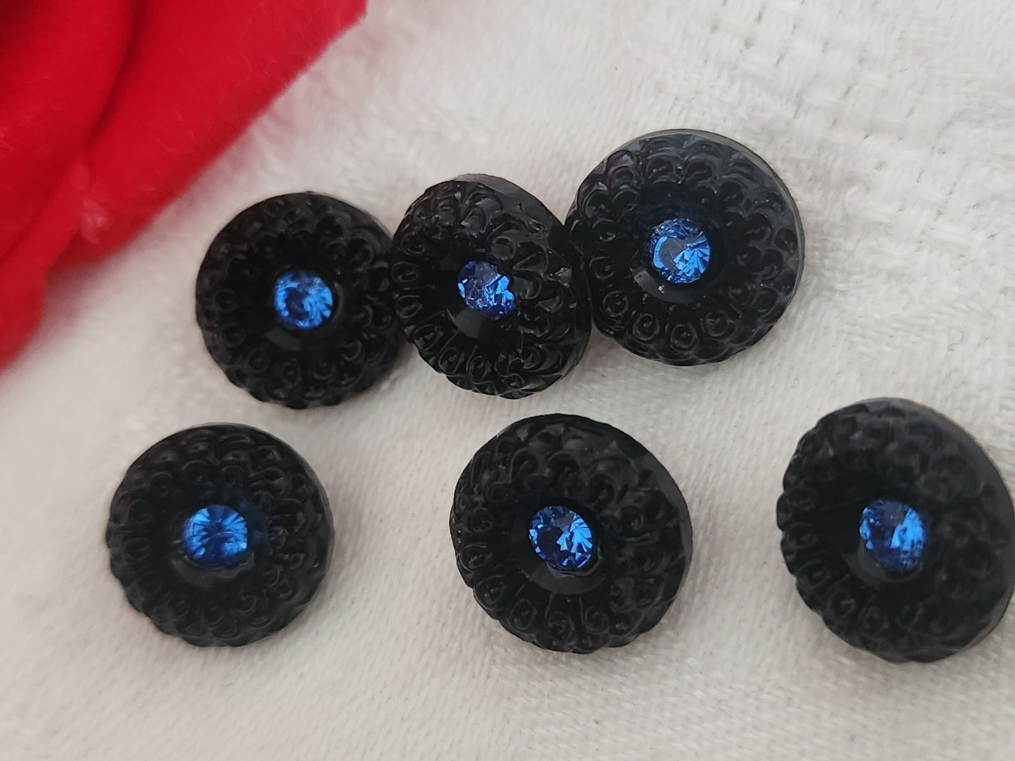 Lot 6 boutons vintage en verre noir avec strass bleu 1,3 cm ref 6364